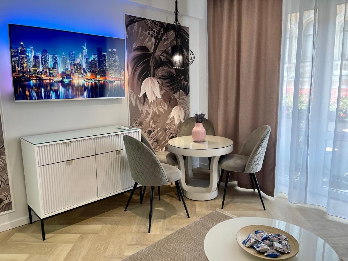 Jeny Boutique Apartment Târgu-Mureş Exteriör bild