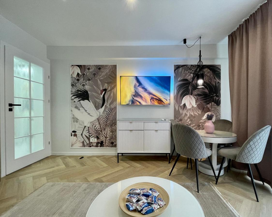 Jeny Boutique Apartment Târgu-Mureş Exteriör bild