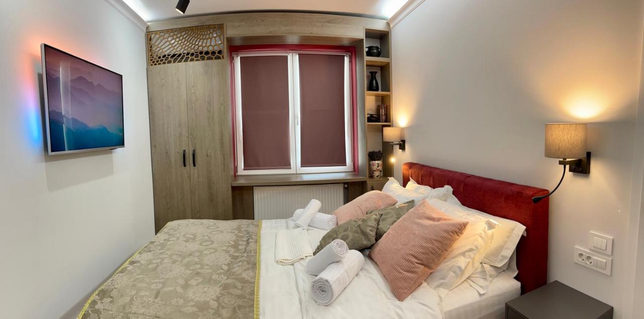 Jeny Boutique Apartment Târgu-Mureş Exteriör bild